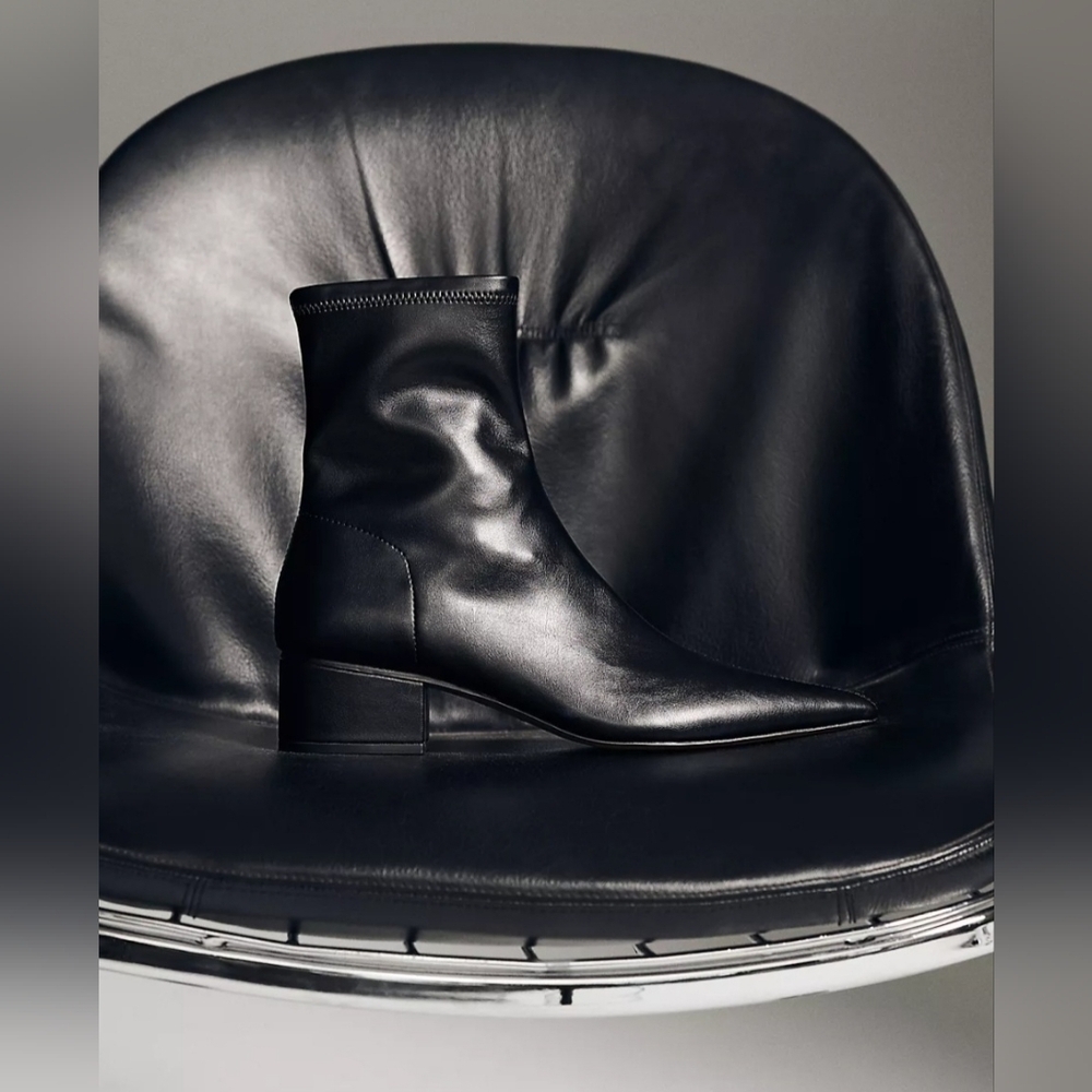 Silent D Short Kali Ankle Black Boots, Retail Price $160.00 USD, Size 5- 5.5 US - Picture 4 of 16